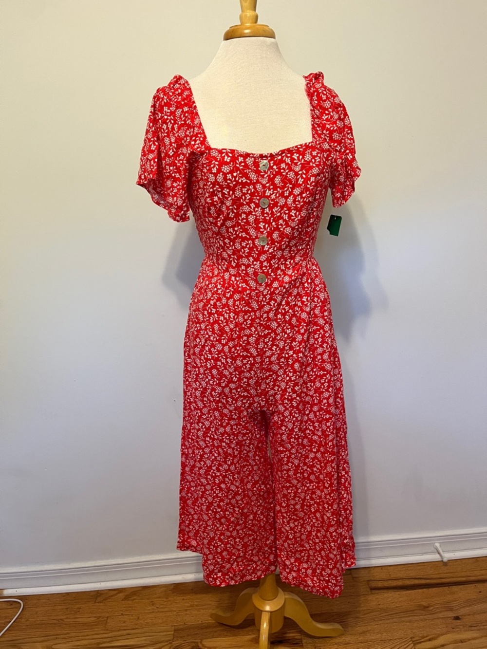 NWT luxology | floral jumpsuit | Small Smocked back